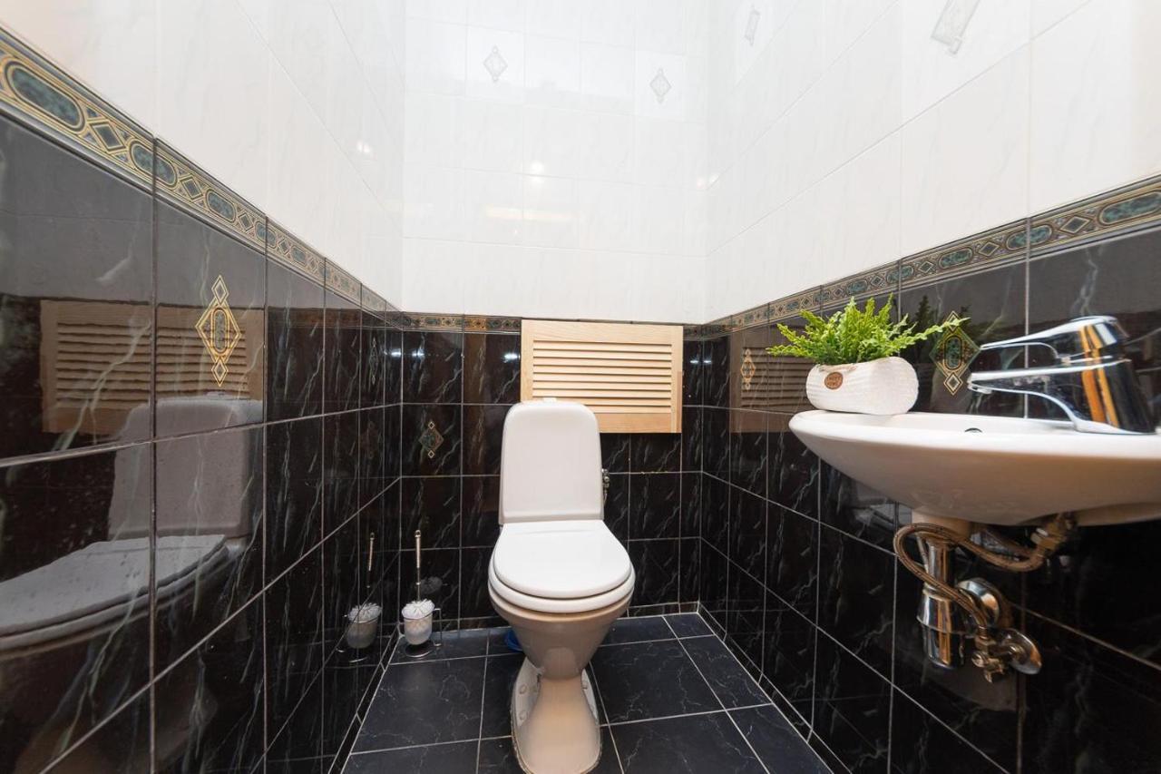 Spacious Apartments In The Center Of Obolon 2 Bedrooms 基輔 外观 照片